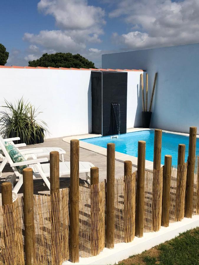 La Palapa: Seaside Getaway with Private Pools Villa Chiclana de la Frontera Exterior photo